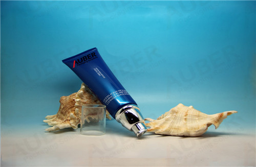 D35mm-Shinny-Cosmetic-Pump-Tube-with-Clear-Cap1 d35mm shinny cosmetic pump tube with clear cap