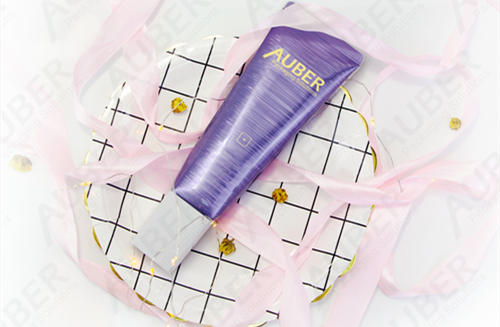 Cosmetic packaging